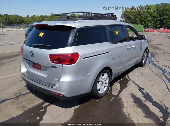 KNDMB5C19L6576054 2020 KIA SEDONA Silver Trasero derecho