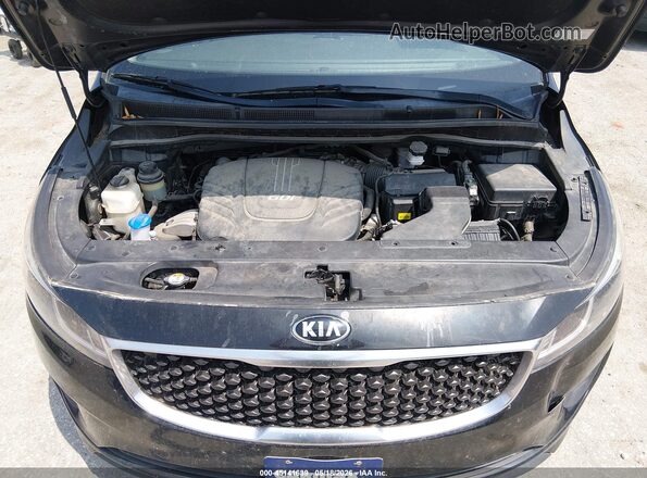 KNDMB5C1XG6160424 2016 KIA SEDONA Black Rear view