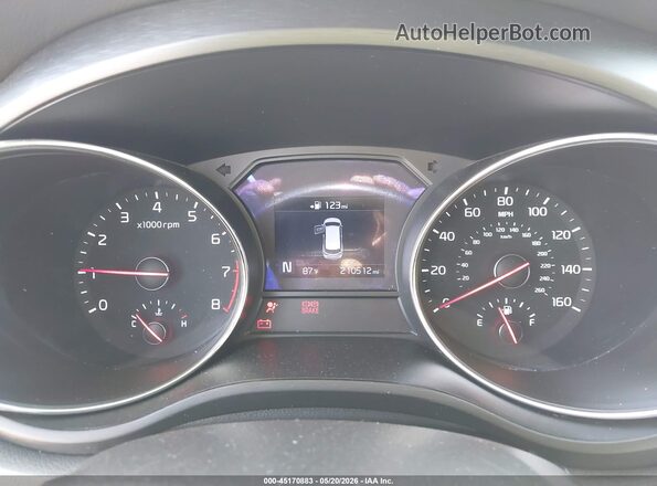 KNDMB5C1XM6674639 2021 KIA SEDONA White Vista de los asientos traseros