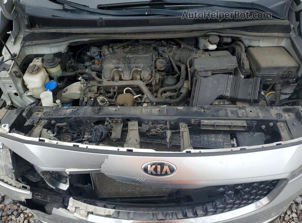 KNDMC5C1XG6136962 2016 KIA SEDONA Silver Engine compartment view