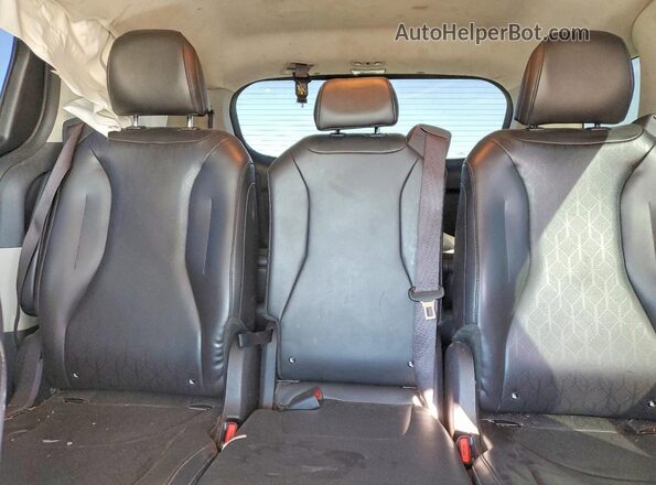 KNDNB4H36N6148423 2022 KIA CARNIVAL Gray 