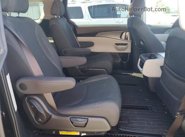 KNDNB4H38P6204428 2023 KIA CARNIVAL Charcoal Вид задньої частини салону