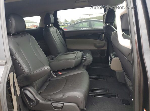 KNDNB5K35T6598768 2026 KIA CARNIVAL Black Rear interior view