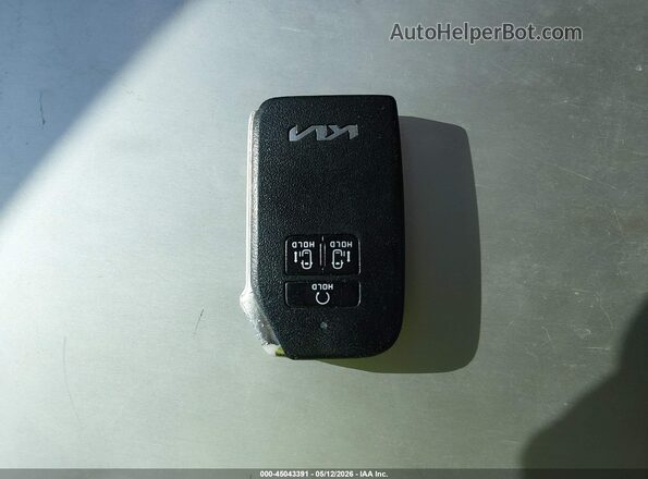 KNDNE5H30P6298477 2023 KIA CARNIVAL MPV Черный Вид панели приборов