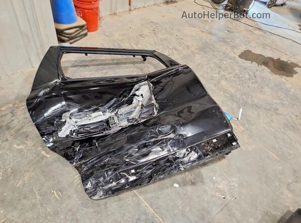 KNDNE5H32R6421585 2024 KIA CARNIVAL Black VIN sticker view