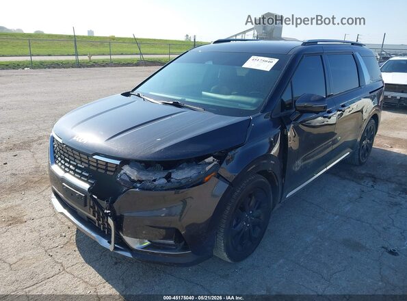 KNDNE5H35N6135028 2022 KIA CARNIVAL MPV Black Front left