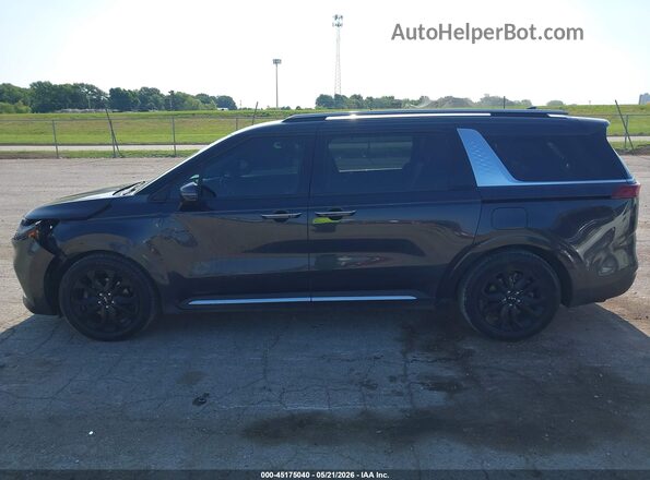KNDNE5H35N6135028 2022 KIA CARNIVAL MPV Black 360 interior view