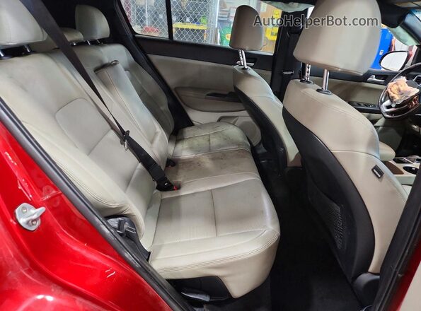 KNDP63AC9L7714731 2020 KIA SPORTAGE Maroon Widok tylnych siedzeń