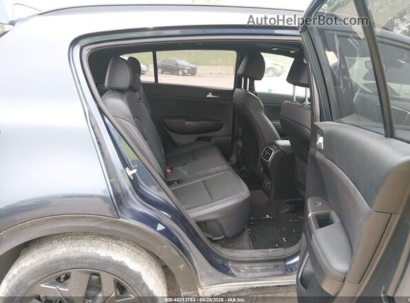 KNDP6CAC4N7955874 2022 KIA SPORTAGE Navy Vista de la etiqueta del VIN