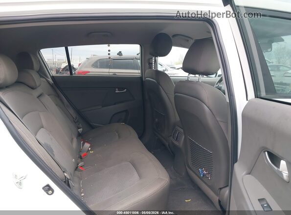 KNDPBCAC5G7811426 2016 KIA SPORTAGE White 