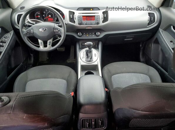 KNDPBCAC8G7879333 2016 KIA SPORTAGE Blue Dashboard view