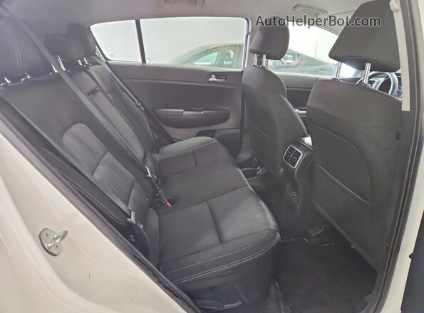 KNDPM3AC3M7942294 2021 KIA SPORTAGE White Սալոնի հետևի տեսք