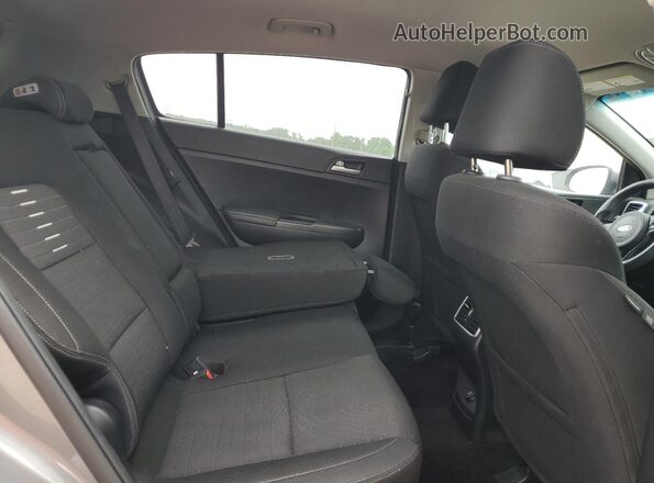 KNDPM3AC8J7458360 2018 KIA SPORTAGE Gray Սալոնի հետևի տեսք