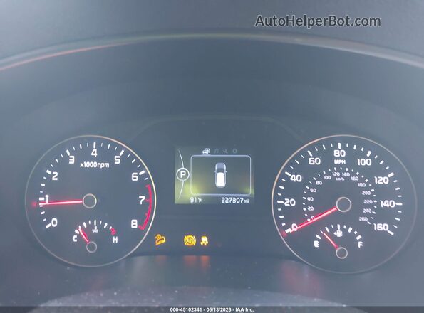 KNDPM3AC9H7130472 2017 KIA SPORTAGE White Widok tylnych siedzeń