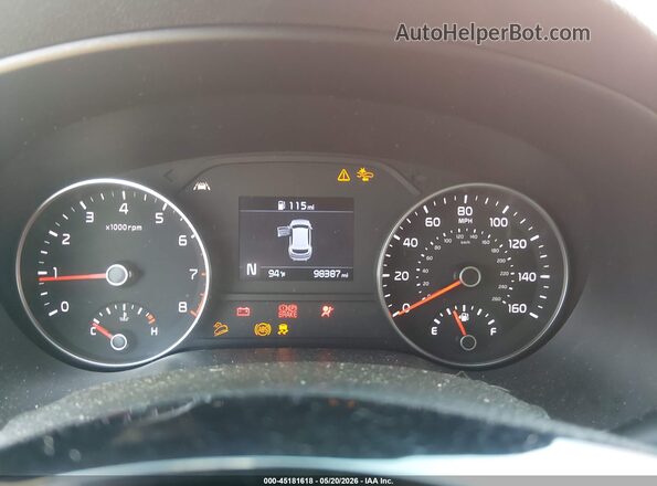 KNDPM3AC9L7838309 2020 KIA SPORTAGE Red Widok tylnych siedzeń