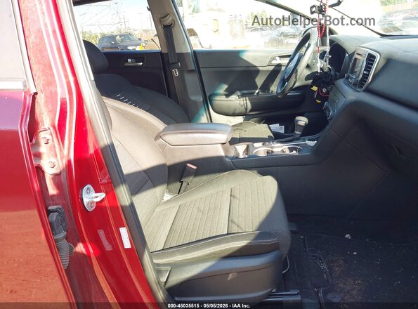 KNDPMCAC0H7033550 2017 KIA SPORTAGE Красный Вид салона спереди