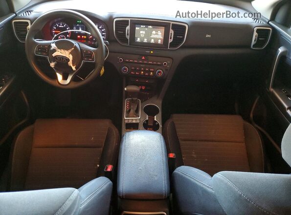 KNDPMCAC0J7393116 2018 KIA SPORTAGE Gray Vista del salpicadero