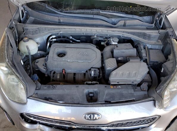 KNDPMCAC0J7393116 2018 KIA SPORTAGE Gray Vista interior trasera
