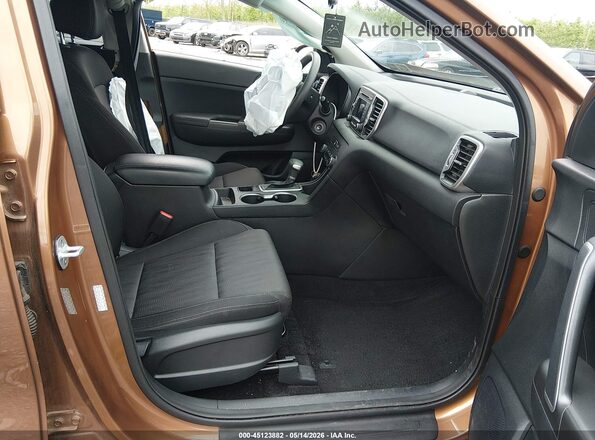 KNDPMCAC1K7616524 2019 KIA SPORTAGE Orange Front interior view