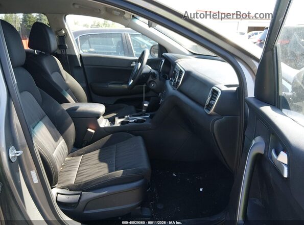 KNDPMCAC2H7158551 2017 KIA SPORTAGE Gray Widok wnętrza z przodu