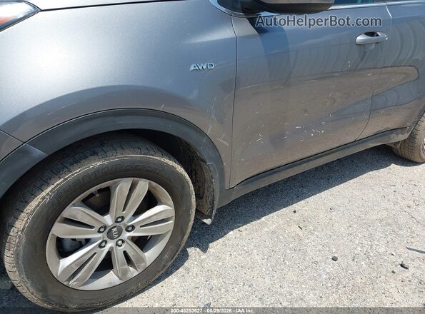 KNDPMCAC3H7171356 2017 KIA SPORTAGE Gray Front view