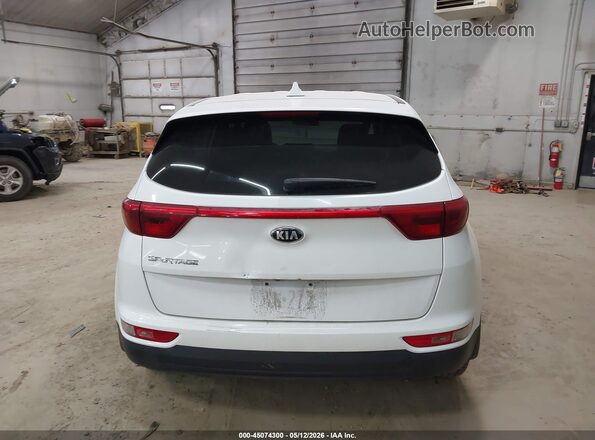 KNDPMCAC3J7455057 2018 KIA SPORTAGE White 