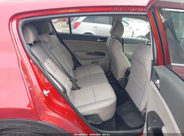 KNDPMCAC5J7417166 2018 KIA SPORTAGE Red VIN կոդի պիտակի տեսք