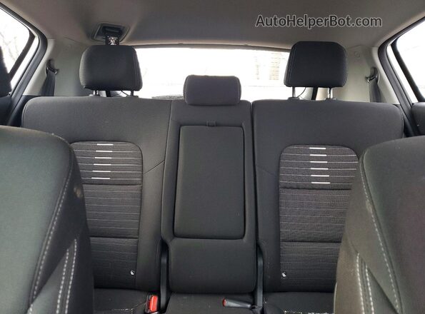 KNDPMCAC5M7891588 2021 KIA SPORTAGE White Vista de los asientos traseros