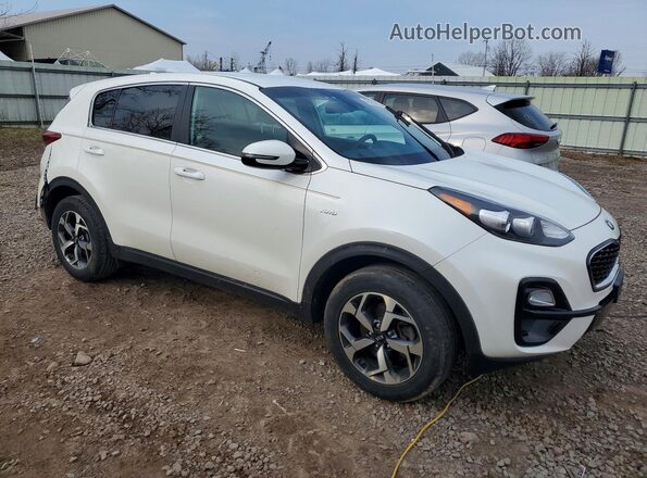 KNDPMCAC5M7891588 2021 KIA SPORTAGE White Delantero derecho