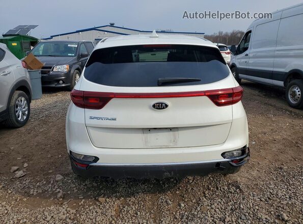 KNDPMCAC5M7891588 2021 KIA SPORTAGE White Vista trasera