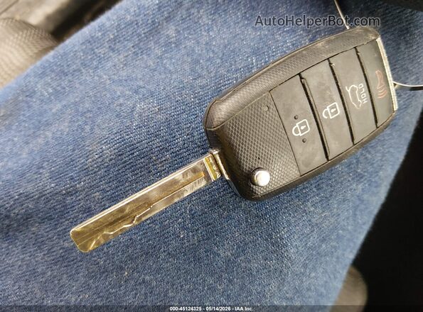 KNDPMCAC6H7258216 2017 KIA SPORTAGE Dark Blue Вид панелі приладів