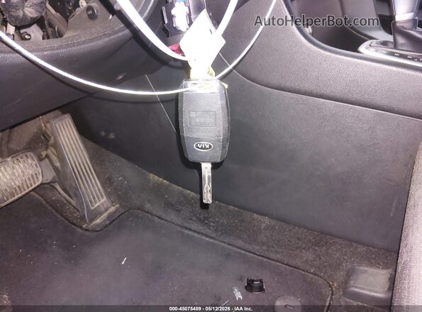 KNDPMCAC6J7450712 2018 KIA SPORTAGE Silver Dashboard view