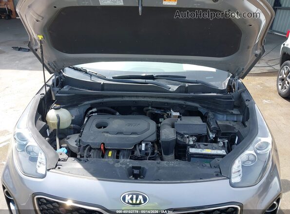 KNDPMCAC7H7267197 2017 KIA SPORTAGE Gray Rear view