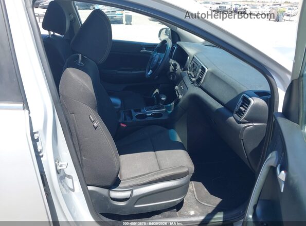 KNDPMCAC7J7381545 2018 KIA SPORTAGE Silver წინა სალონის ხედი