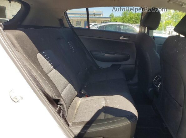 KNDPMCAC7L7780894 2020 KIA SPORTAGE Silver Սալոնի հետևի տեսք