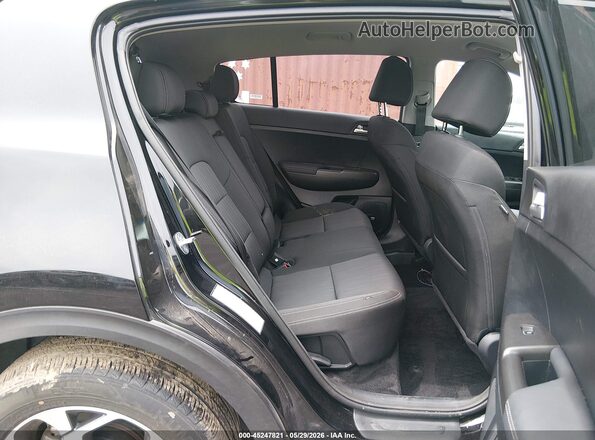 KNDPMCAC7M7933386 2021 KIA SPORTAGE Black VIN კოდის სტიკერის ხედი