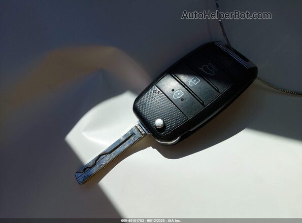 KNDPMCAC8H7272487 2017 KIA SPORTAGE Gray Առջևի վահանակի տեսք
