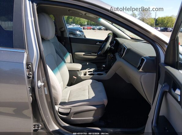 KNDPMCAC8H7272487 2017 KIA SPORTAGE Gray Սալոնի դիմացի տեսք