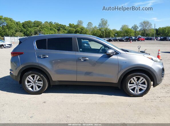 KNDPMCAC8H7272487 2017 KIA SPORTAGE Gray Սալոնի հետևի տեսք