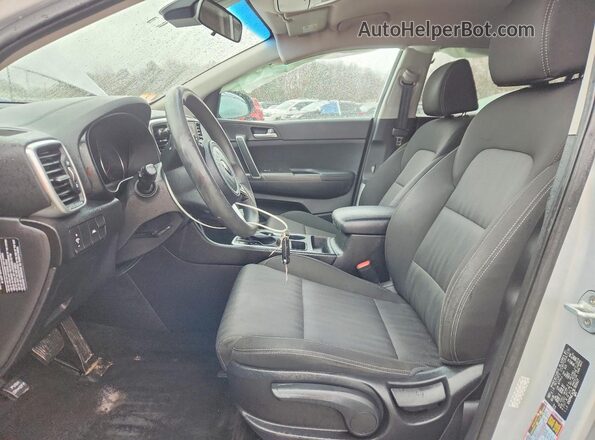 KNDPMCAC8L7816527 2020 KIA SPORTAGE Silver Front interior view