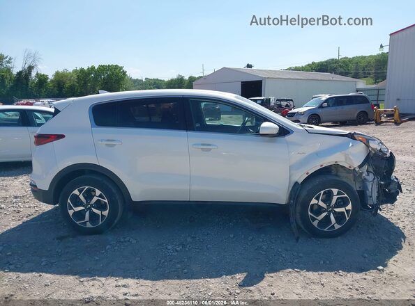 KNDPMCAC8N7981724 2022 KIA SPORTAGE White Սալոնի 360 աստիճան տեսք