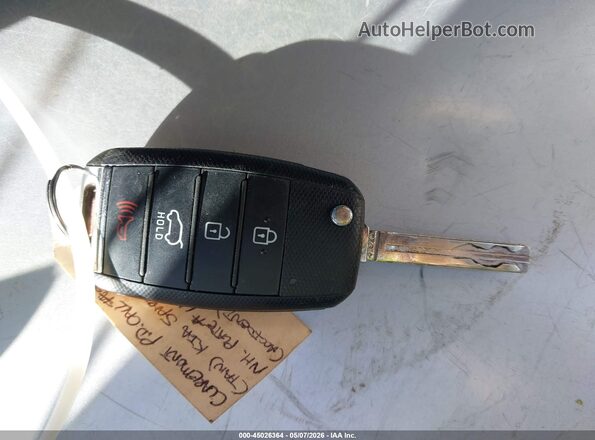 KNDPMCAC9H7113879 2017 KIA SPORTAGE Коричневый Вид панели приборов