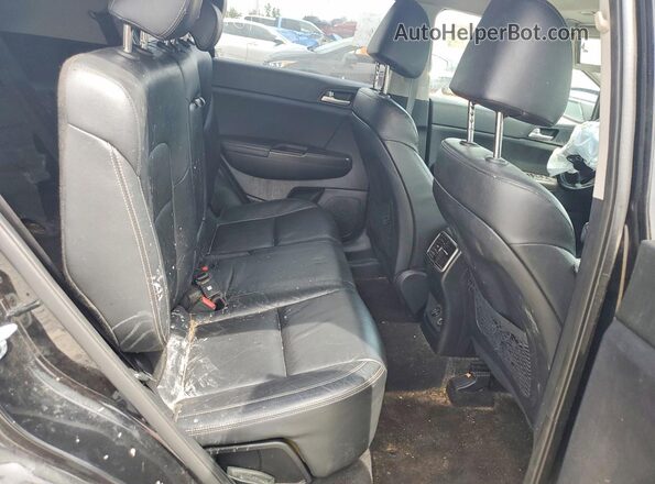 KNDPN3AC5H7137772 2017 KIA SPORTAGE Black Widok wnętrza z tyłu