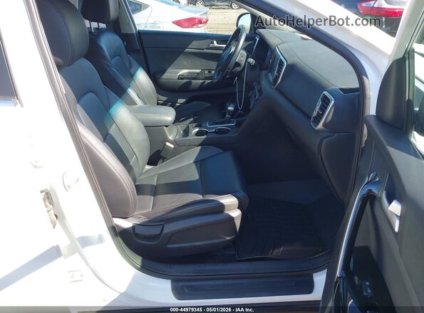 KNDPNCAC9K7611133 2019 KIA SPORTAGE White Widok wnętrza z przodu