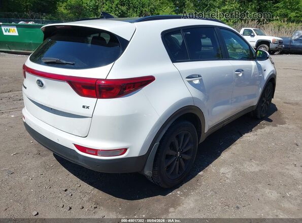 KNDPNCACXJ7352991 2018 KIA SPORTAGE White Հետևի աջ