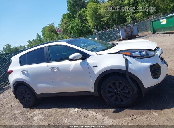 KNDPNCACXJ7352991 2018 KIA SPORTAGE White Սալոնի հետևի տեսք
