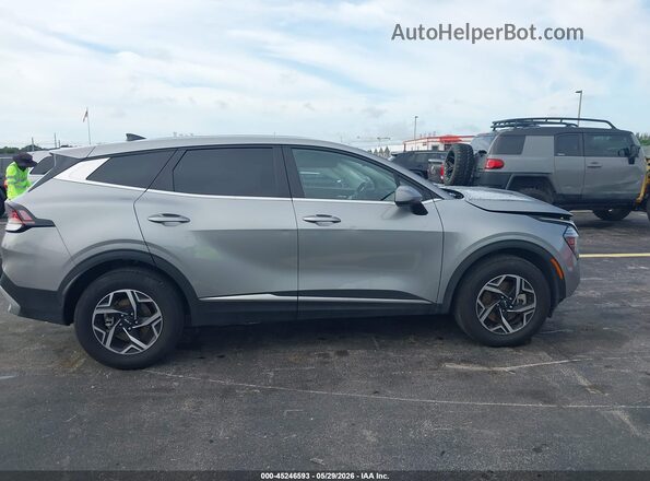 KNDPUCDF1S7383962 2025 KIA SPORTAGE Серый Вид задней части салона