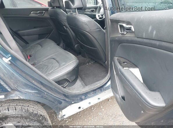 KNDPYDAHXP7049274 2023 KIA SPORTAGE PLUG-IN HYBRID Blue Vista de la etiqueta del VIN