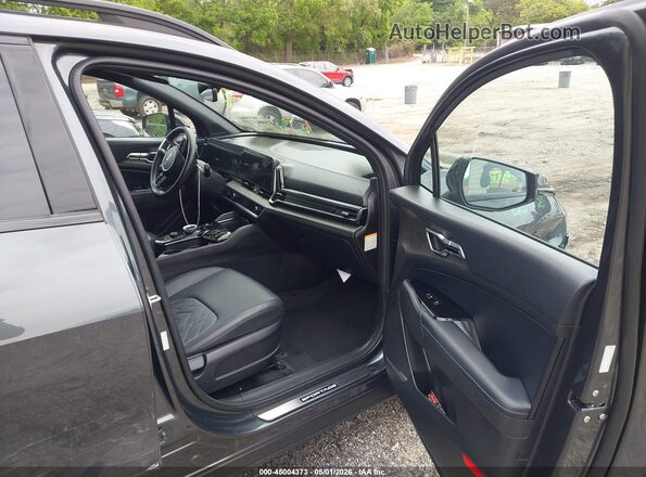 KNDPYDAHXP7089449 2023 KIA SPORTAGE PLUG-IN HYBRID Gray Front interior view