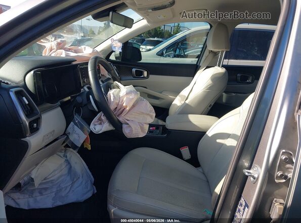 KNDRH4LG6R5259754 2024 KIA SORENTO HYBRID Silver Front interior view